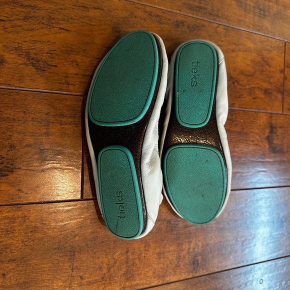 TIEKS Ballet Flats Cool Grey size 7 LIKE NEW - Picture 4 of 6